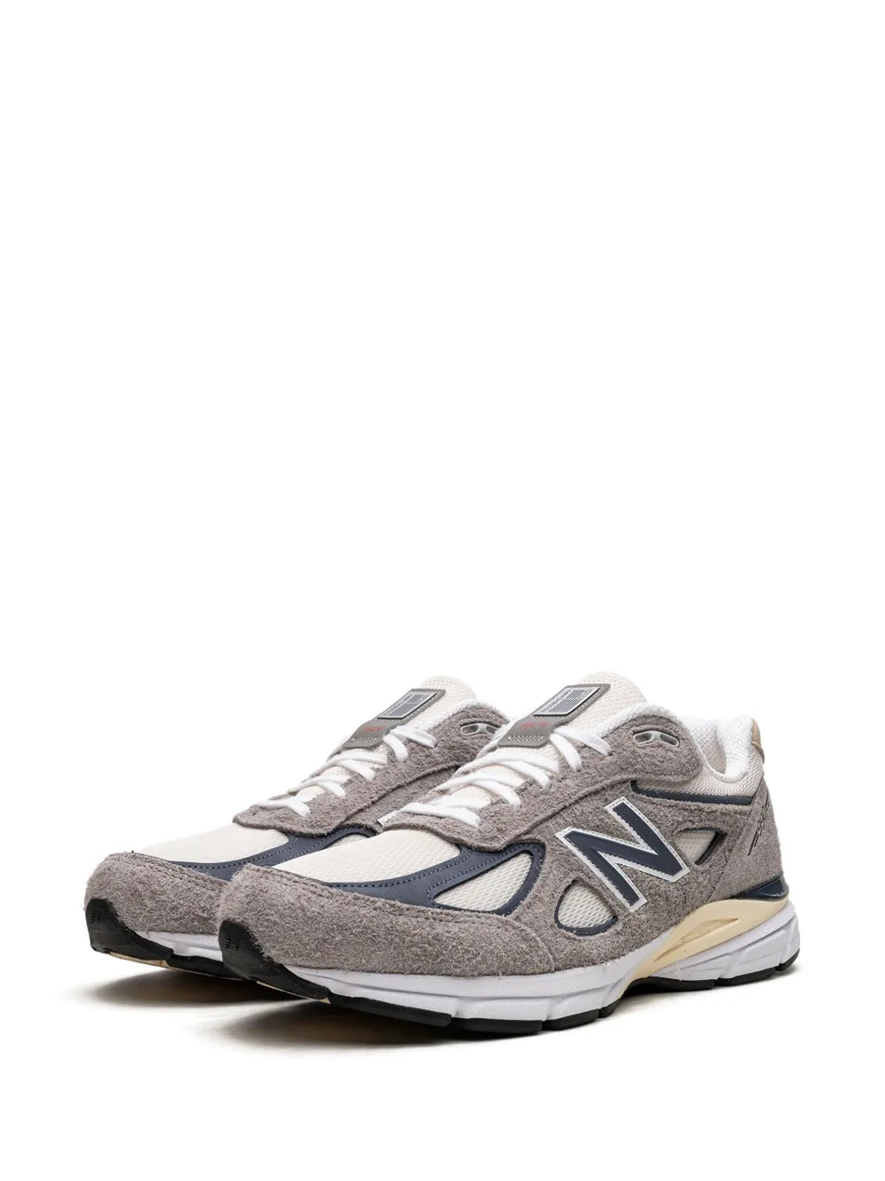 New Balance 990V4