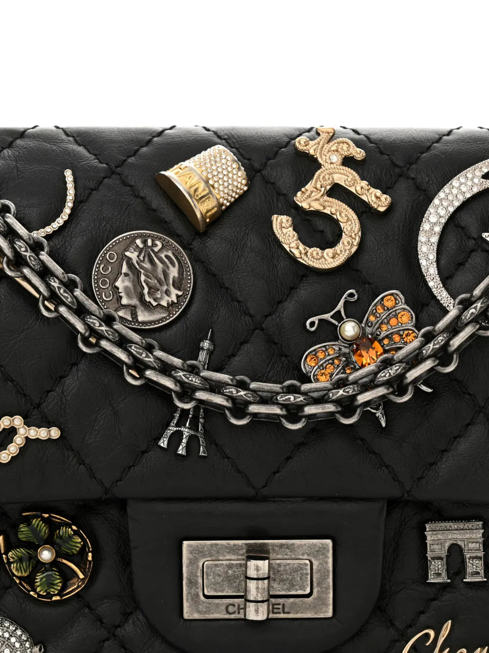 Chanel Pre Owned 255 Scissors Charm Shoulder Bag