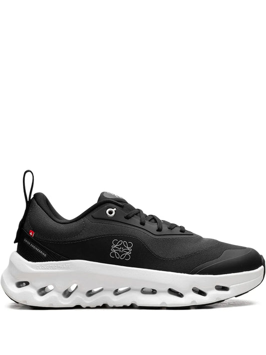 On Running X Loewe Cloudtilt 2.0