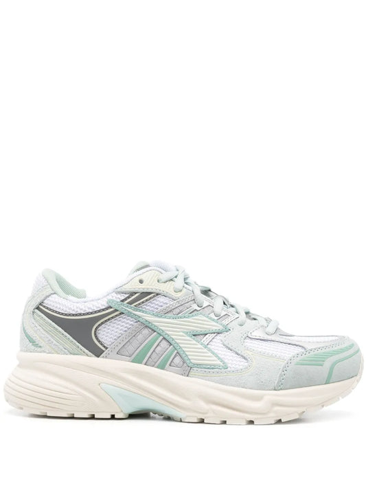 Diadora Mythos