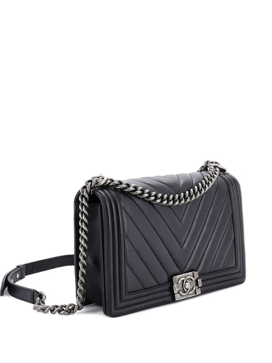 Chanel Pre Owned Boy Flap Bag Chevron Calfskin New Medium Shoulder Bag